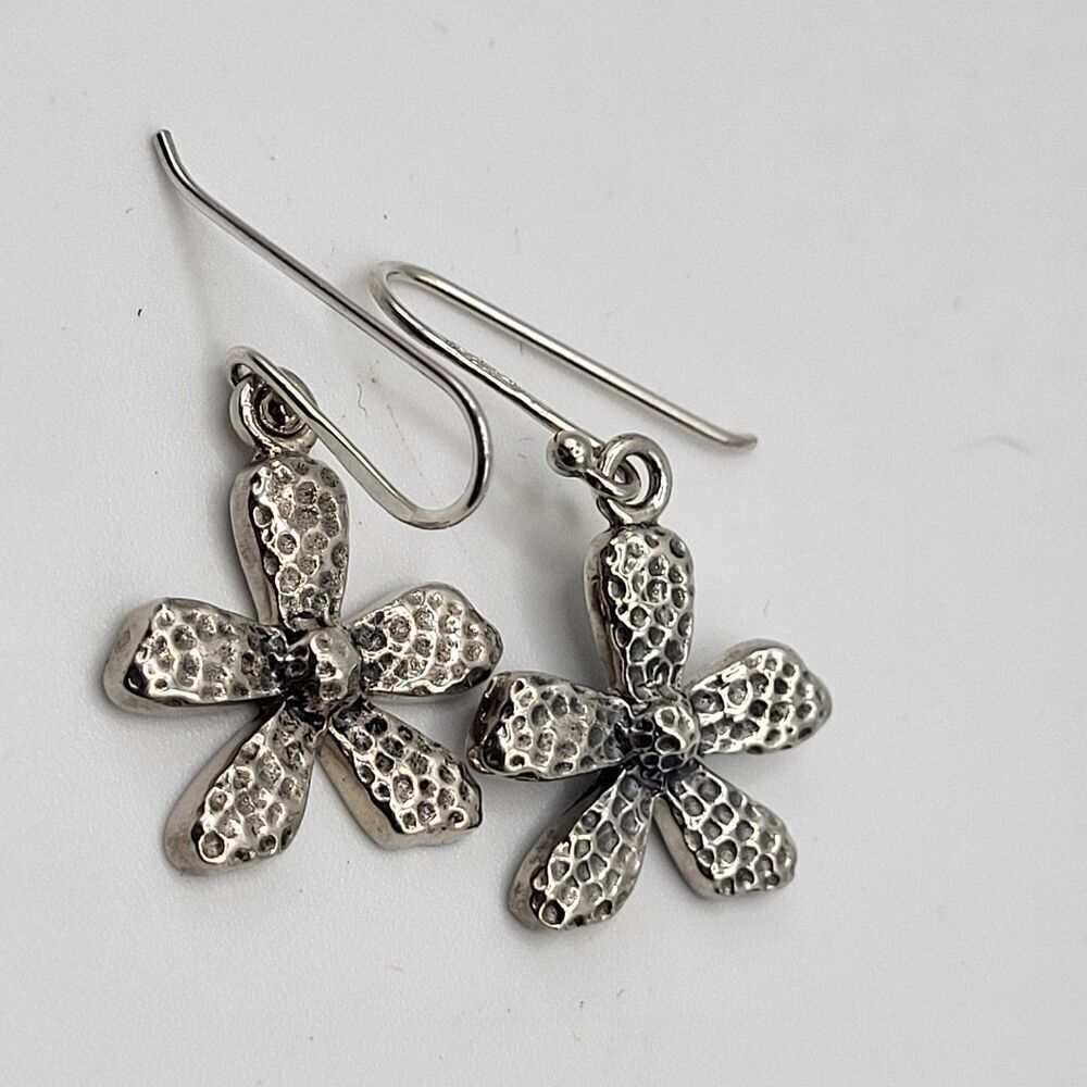 Silpada Sterling Silver Flower Dangle Earrings Signed 925 Thai 1.5"